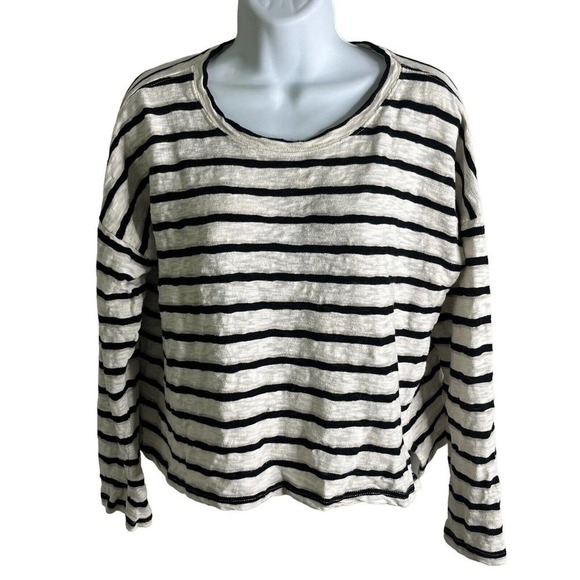 Carly Jean Size M Striped Top Pullover Textured 100% Cotton Black White - Picture 2 of 8